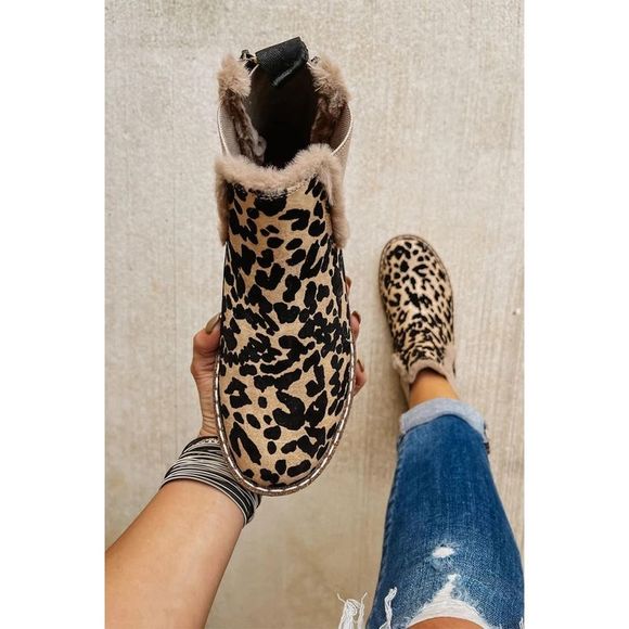 Azura Exchange  Leopard Zip Up Fleece Lining Chelsea Boots - Picture 2 of 7